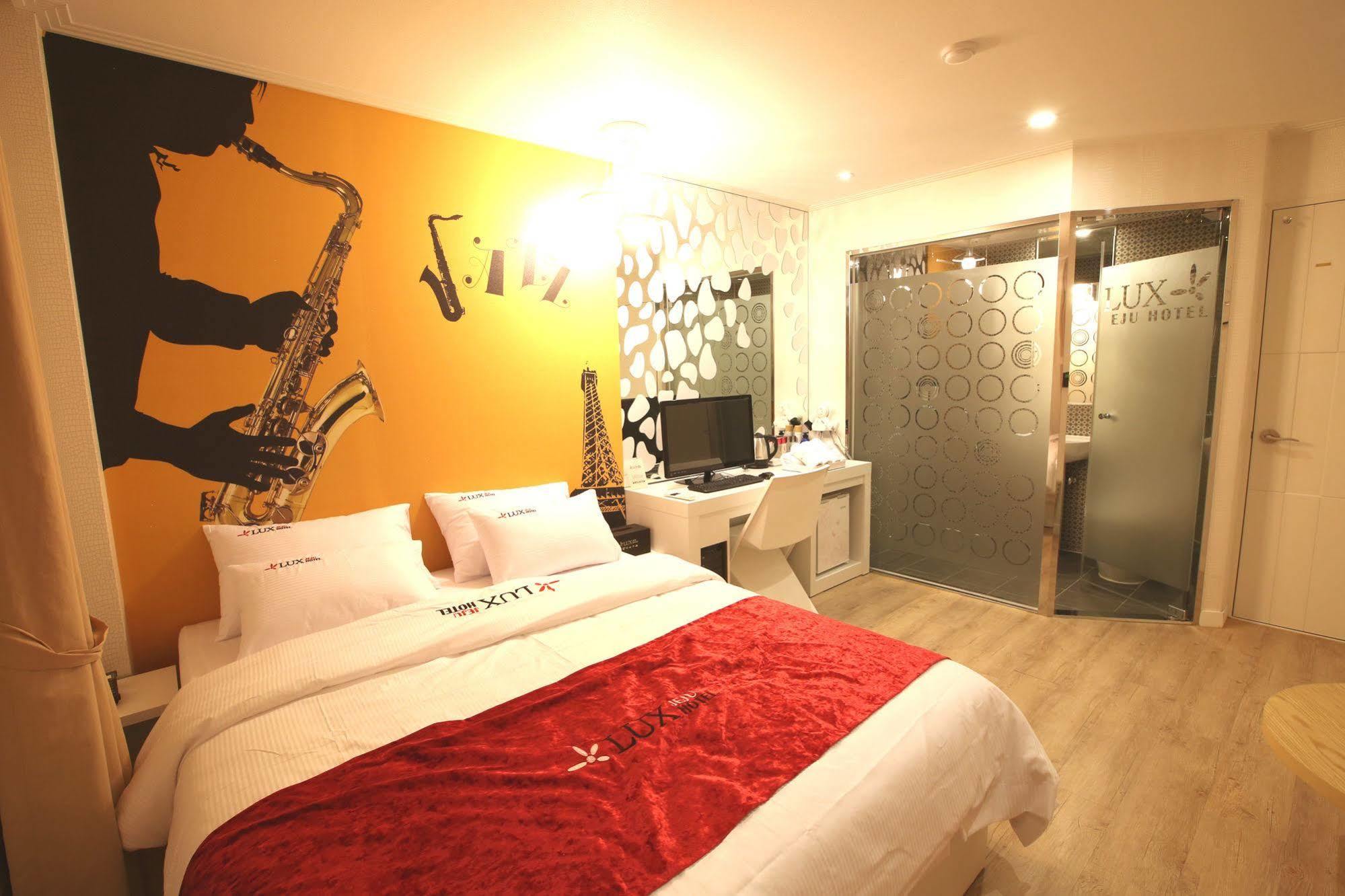 Jeju Lux Hotel Ojo-ri Exterior photo